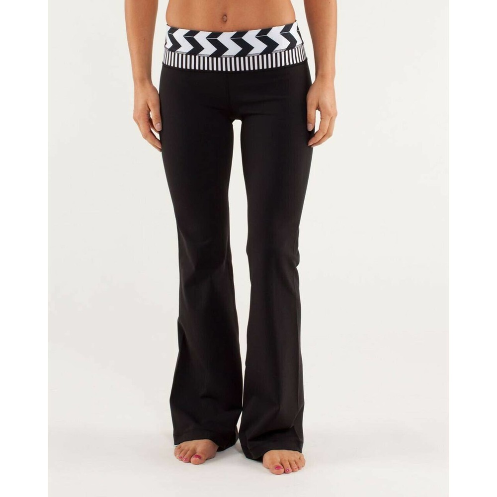 Lululemon Groove Flared Yoga Pants Chevron 2